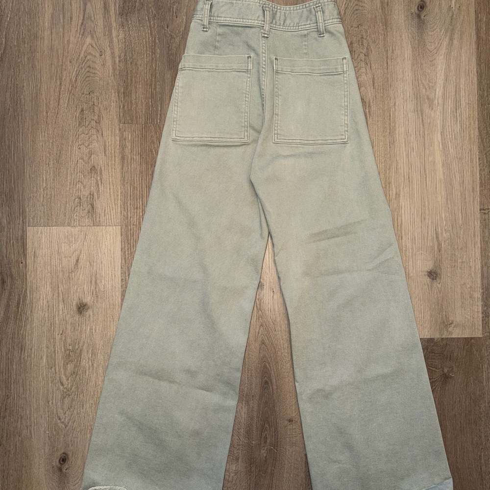 ZARA Olive Green High Rise Wide Leg Cropped Jeans Raw Hem Size 2 - Picture 5 of 10